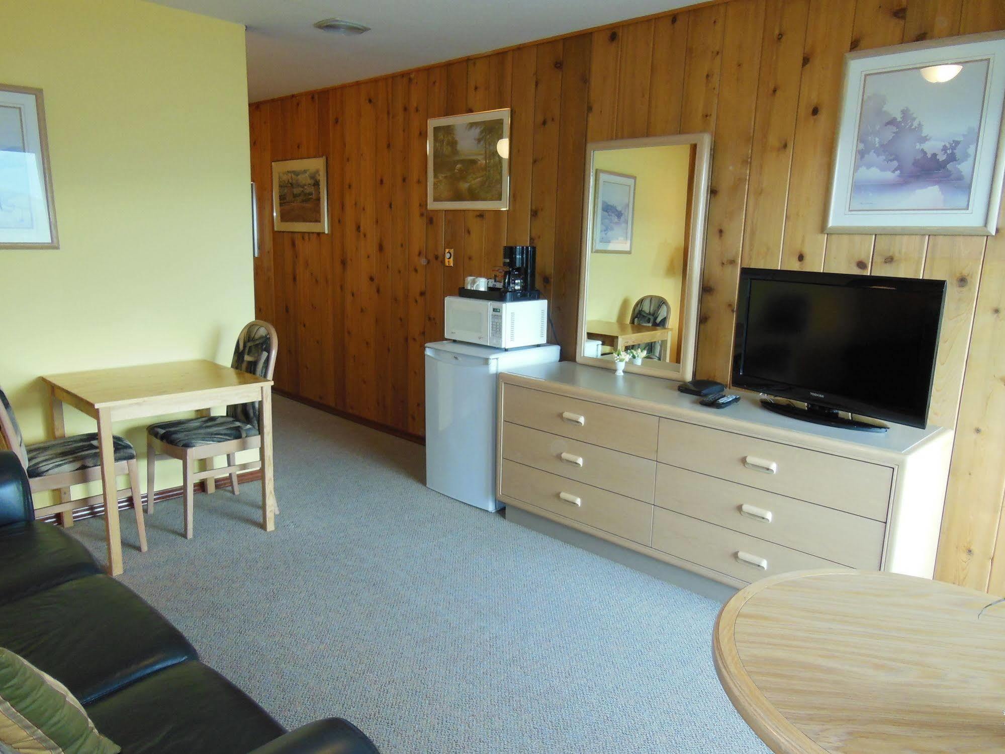 Motel Bo Radium Radium Hot Springs Luaran gambar
