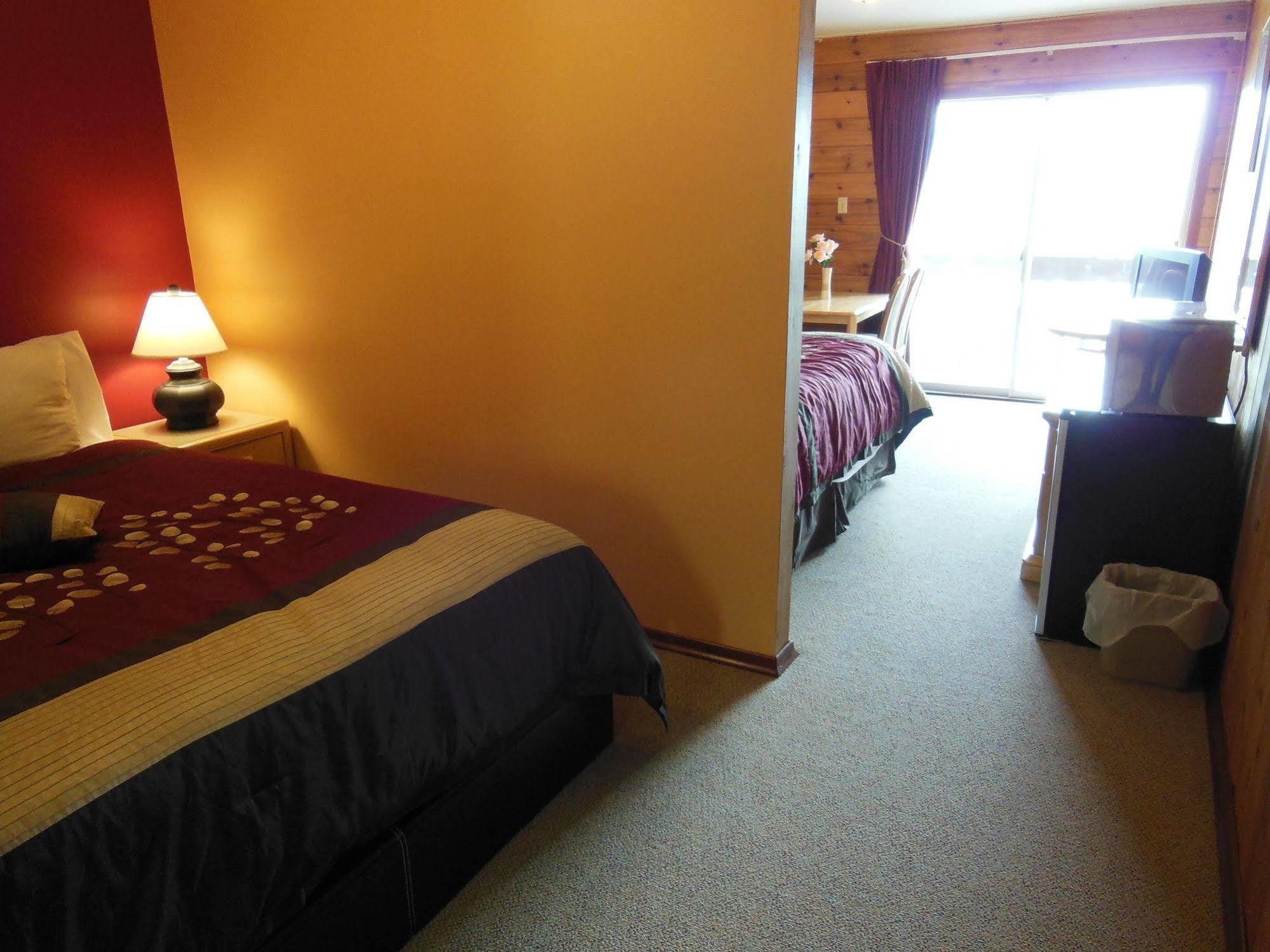 Motel Bo Radium Radium Hot Springs Luaran gambar